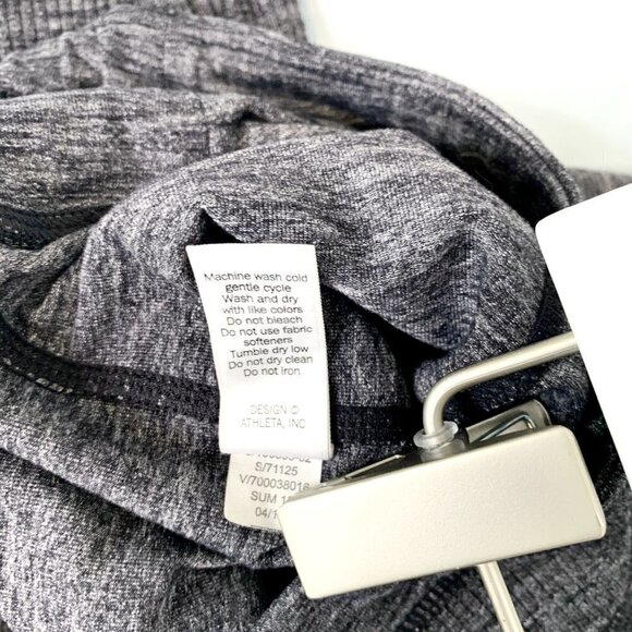 Athleta Excursion Heathered Black Gray Tight Legging size Small - Picture 11 of 11